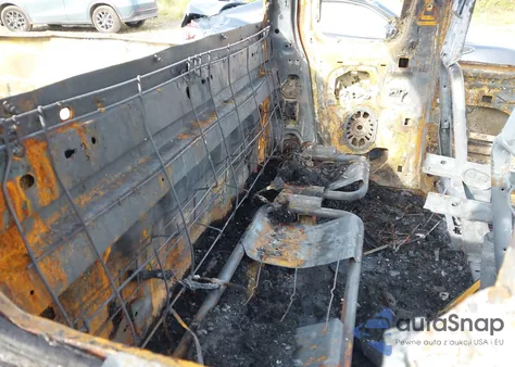 2000 Ford F-150 Lariat/Work Series/Xl/Xlt z USA, uszkodzony, nr VIN 2FTRX18L7YCA37493